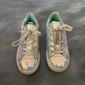 Girl’s Kidpik Holographic Fashion Sneakers Size 5